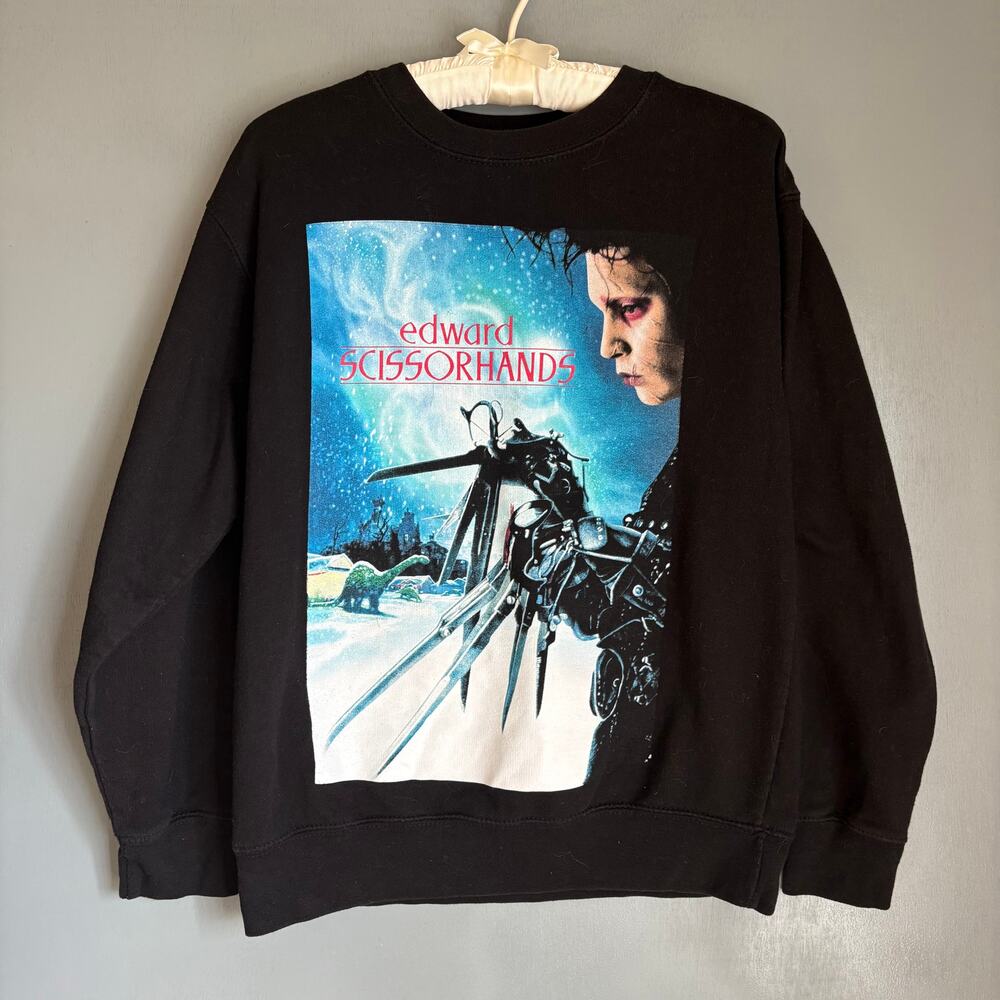 EDWARD SCISSORHANDS Unisex Small Crewneck Sweatshirt Halloween Tim Burton Movie